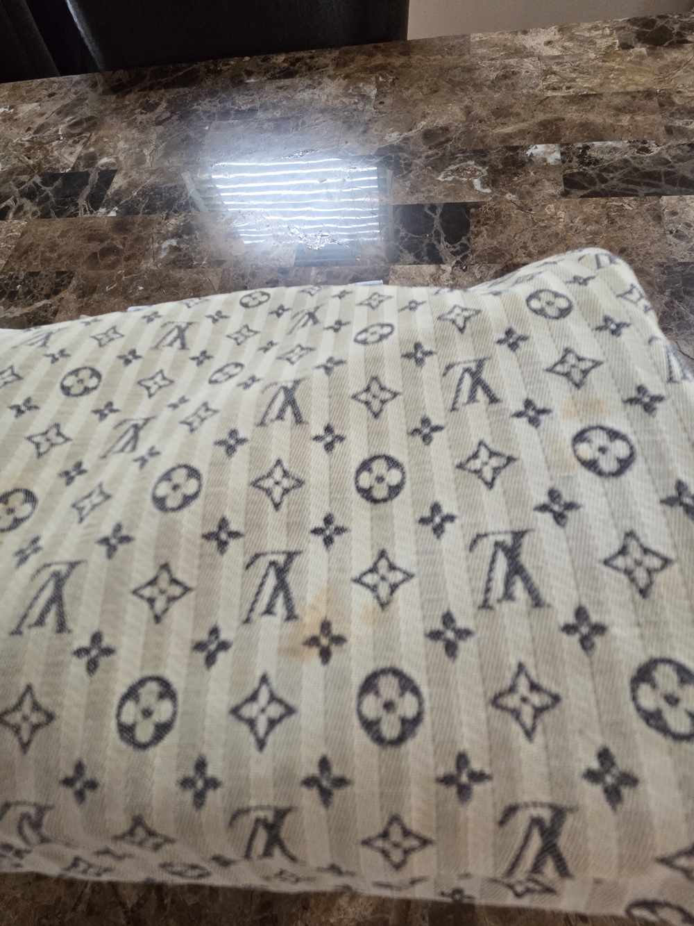 Louis Vuitton White Monogram Canvas Satchel with Gold Hardware - Picture 10 of 11